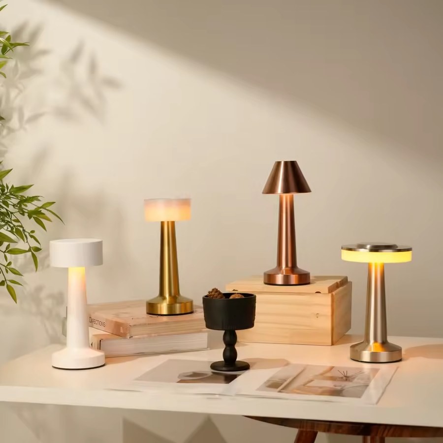 La lampe de table aluminium — L'essentiel, en version courte.